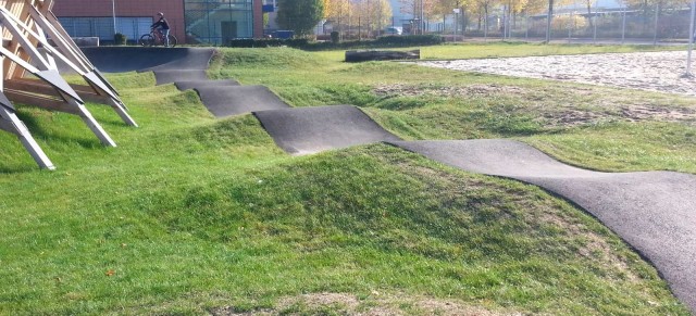 On the Road: Asphalt Pumptrack Langenfeld „Orthomol“