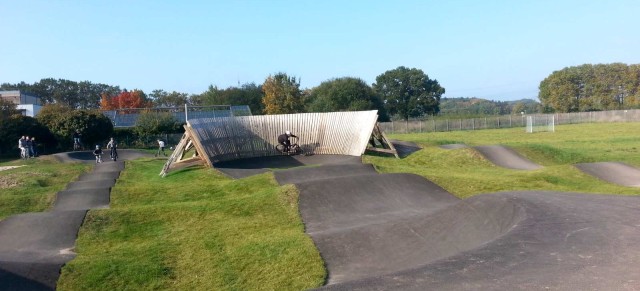 On the Road: Asphalt Pumptrack Langenfeld „Orthomol“