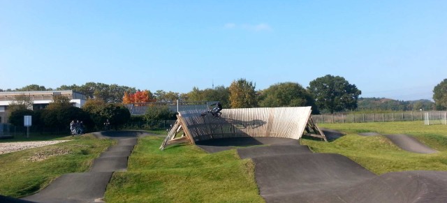 On the Road: Asphalt Pumptrack Langenfeld „Orthomol“