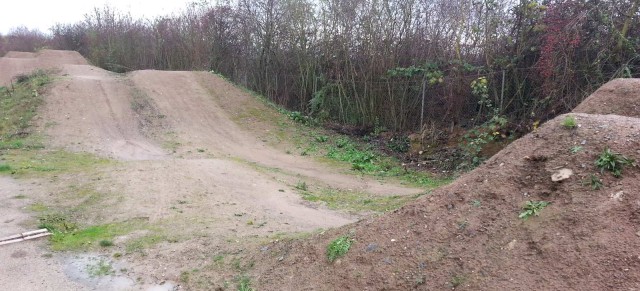Roadtrip: Dirtpark Kassel / Pumptrack, Dirtjumps – Double & Table Line, Kids Pumptrack