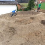 Garten Pumptrack Bauen 34