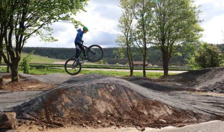 Pumptrack Hessigheim | turbomatik PUMPTRAX©, Mountainbike-Strecken-Bau