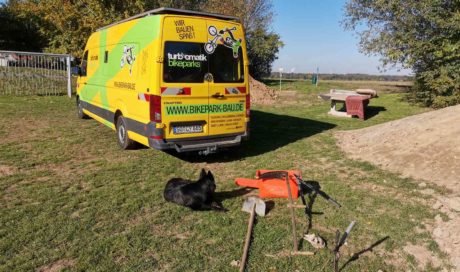 Mountainbike Strecke Oberg, Kinder Parcour BMX, Dirtpark bauen, MTB-Jumpline