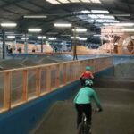 Turbomatik Spotcheck Stride Indoor Bikepark Pumptrack Strasbourg Foampit Resi-ramp Resi-landung 014