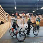Turbomatik Spotcheck Stride Indoor Bikepark Pumptrack Strasbourg Foampit Resi-ramp Resi-landung 043