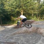 Dirtbike Anlage Stade Mountainbike Kicker Jumpline Pumptrack 004
