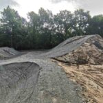 Dirtbike Anlage Stade Mountainbike Kicker Jumpline Pumptrack 042