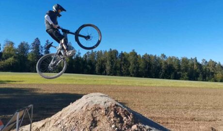 Dirtpark Zavelstein – Pumptrack Schwarzwald, Bikepark Calw, MTB-Trails in Ba-Wü
